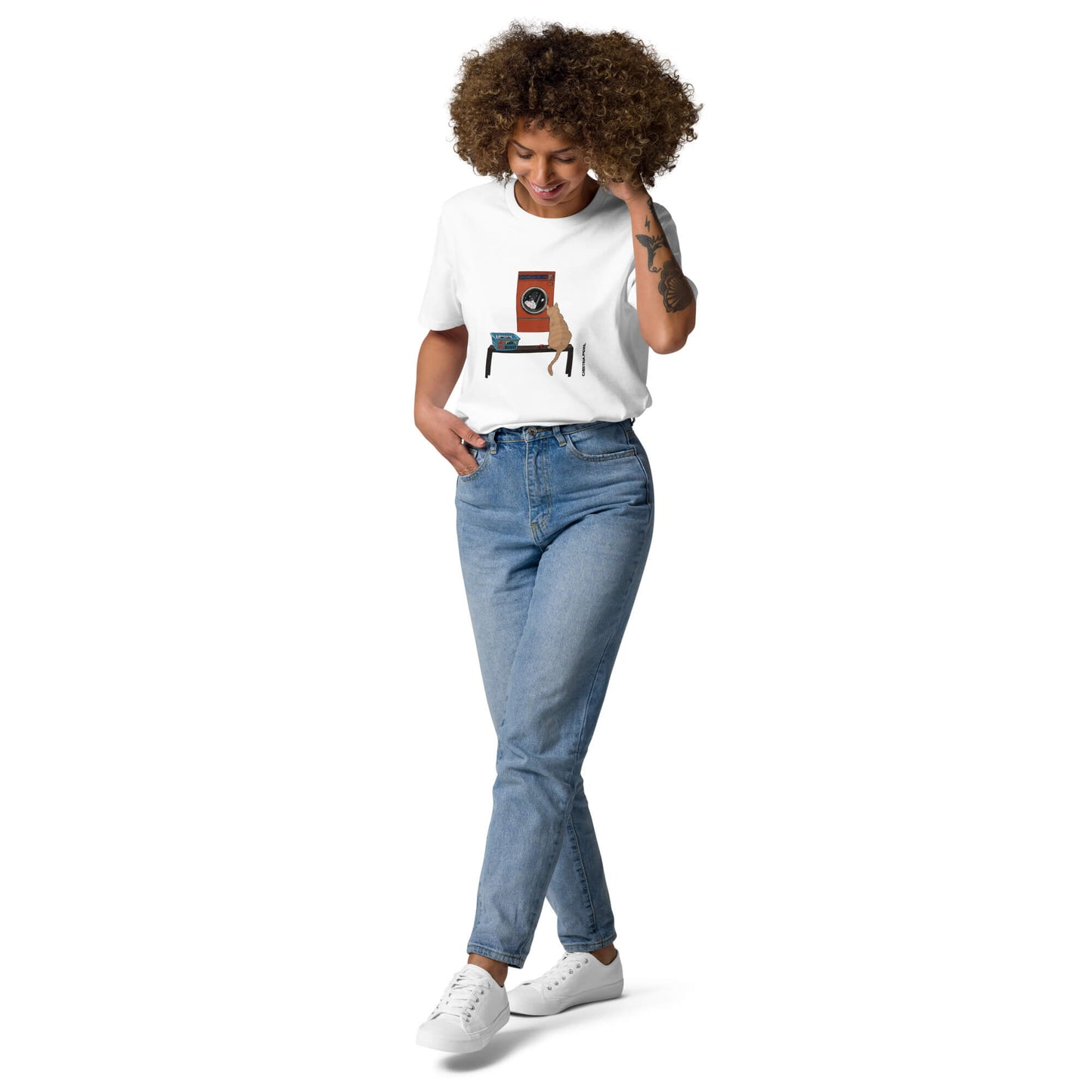 Unisex organic cotton t-shirt "Ginger at the Laundry"